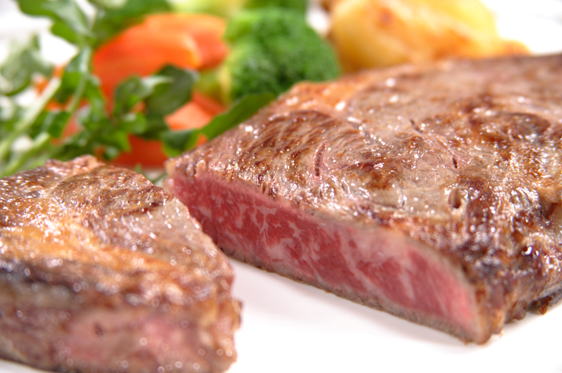 �{�c�ݔ��ł́A�I�[���d�����t�H�[���A�������t�H�[���A�L�b�`�����t�H�[���A�g�C�����t�H�[������G�A�R���̎�t���H���A�z�ǂ̍������A���E�N���X�̒��ւ��A�X�܃��t�H�[���܂ŁA�����E��ʂ𒆐S�Ɋ֓����Őݒu�E��t���H���Ȃǂ��s�Ȃ��Ă���܂��B�܂��A�h�g�N�b�L���O�q�[�^�[�A�G�R�L���[�g����t���H�����݂̂����ȃp�b�N�����p�ӂ��Ă���܂��A�ǂ������C�y�ɋ{�c�ݔ��ɂ��⍇���������B